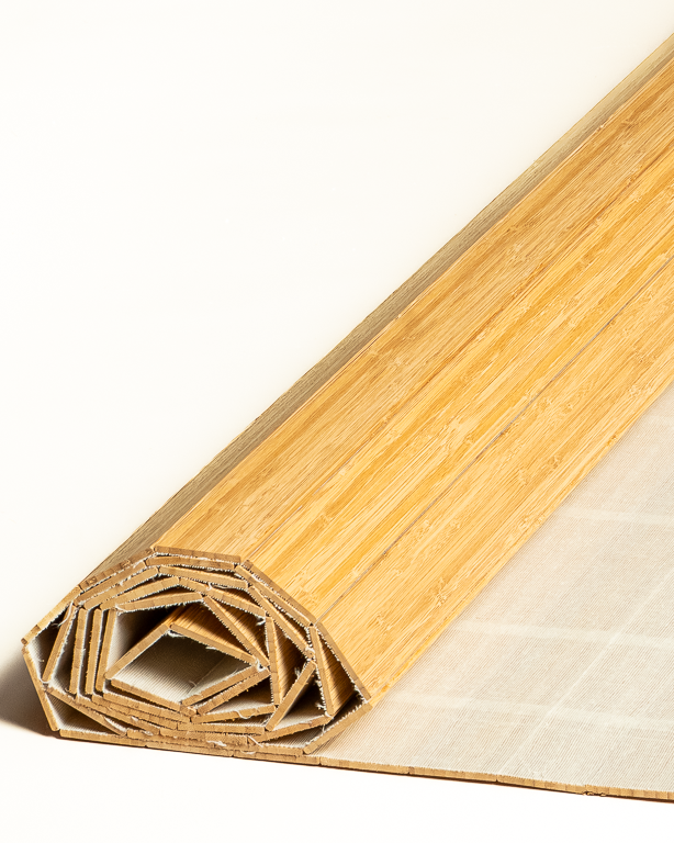 Natte Bambou Latte Droite Fumée 50mm sur Tissu