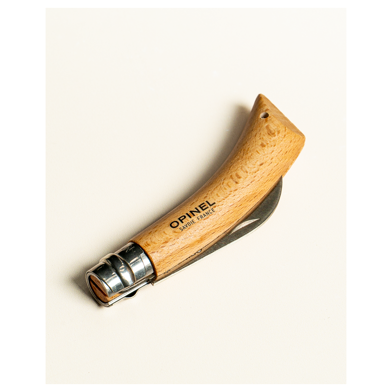 Rattan knife