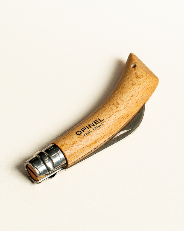 Rattan knife