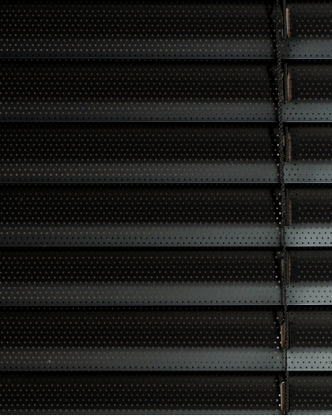 Aluminium Blind Black 25 mm | Maison Douineau