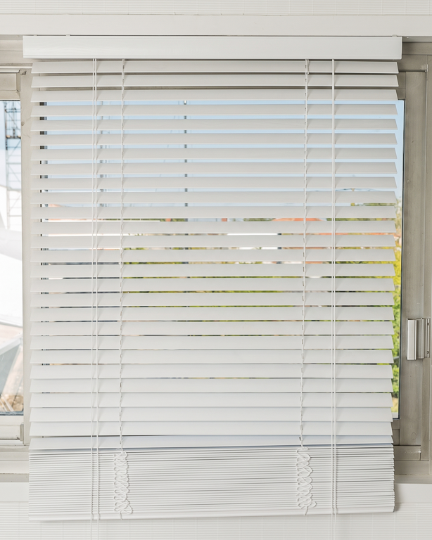 Wooden Blind White 35 mm | Maison Douineau