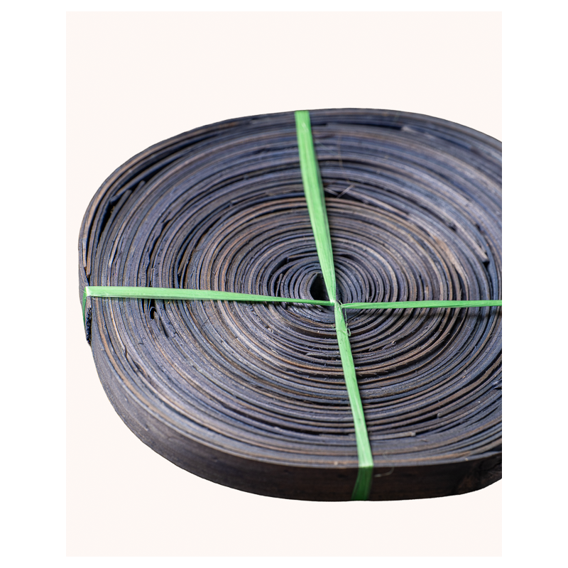Éclisse Bois Plate Bleue – Finition | Maison Douineau