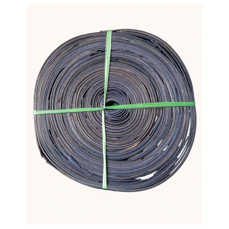 Blue Flat Wood Skein – Finishing | Maison Douineau
