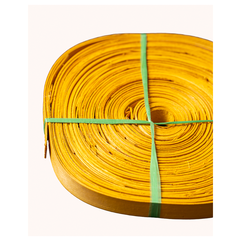 Yellow Flat Wood Skein – Finishing | Maison Douineau
