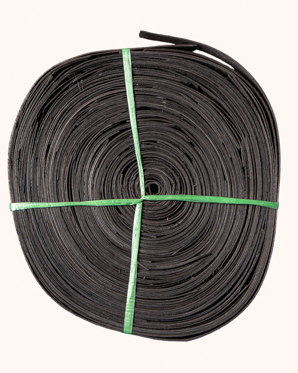 Éclisse Bois Plate Noire – Finition | Maison Douineau