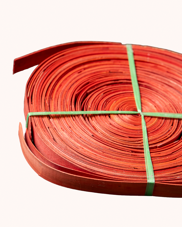 Red Flat Wood Skein – Finishing | Maison Douineau