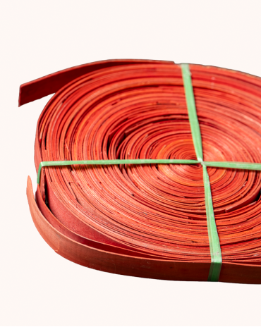 Red Flat Wood Skein – Finishing | Maison Douineau