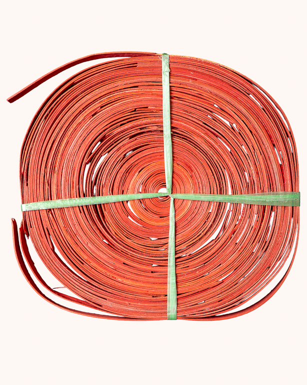 Red Flat Wood Skein – Finishing | Maison Douineau