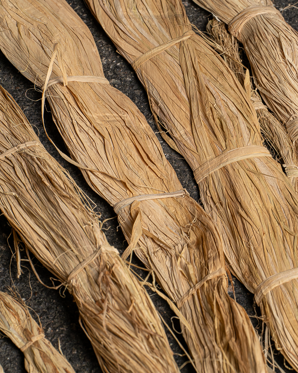 Seat Raffia – Re-seating | Maison Douineau