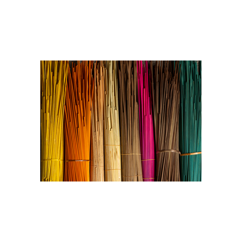 Multi colored Rye straw sample
