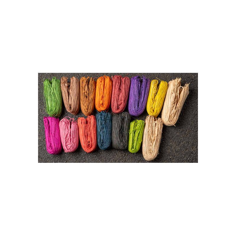 Kit of 15 roughly balls of raffia