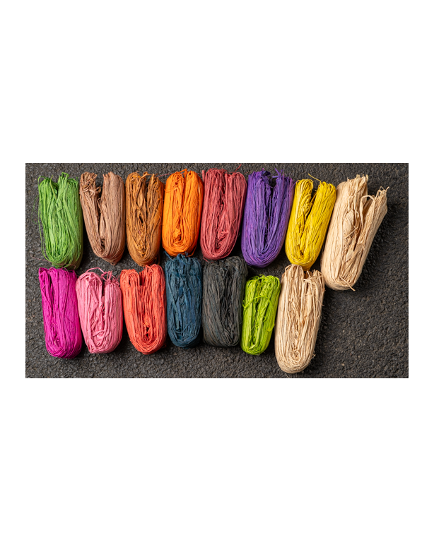 Kit of 15 roughly balls of raffia